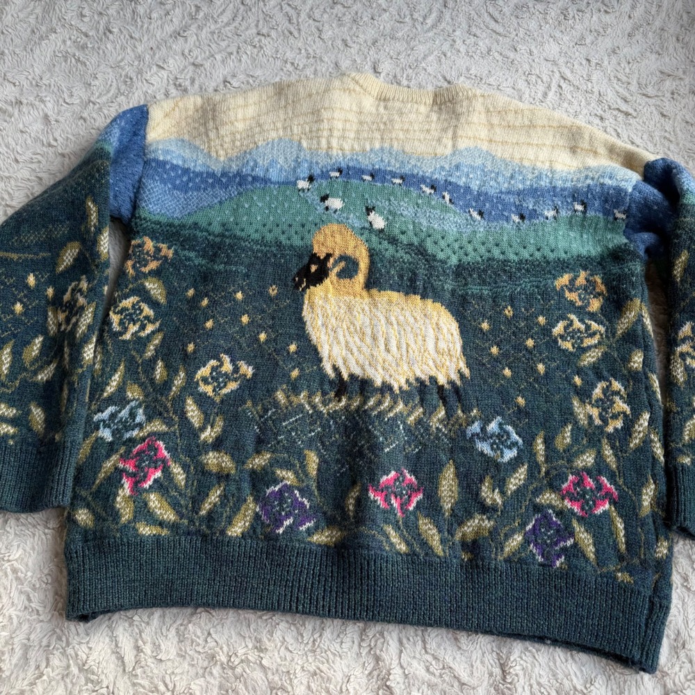 Vintage Wool Sheep Sweater Simply Splendid Pastoral Landscape Dog Scenic Scene M - Picture 8 of 12